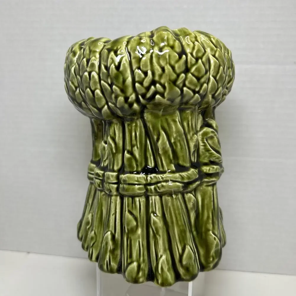 Vtg Ceramic Majolica Style Vase A Stalk Of Green Asparagus Tied With A Ribbon